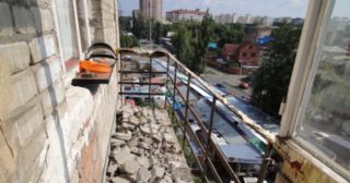 Демонтаж балкона Магадан, цена от 2924 руб.